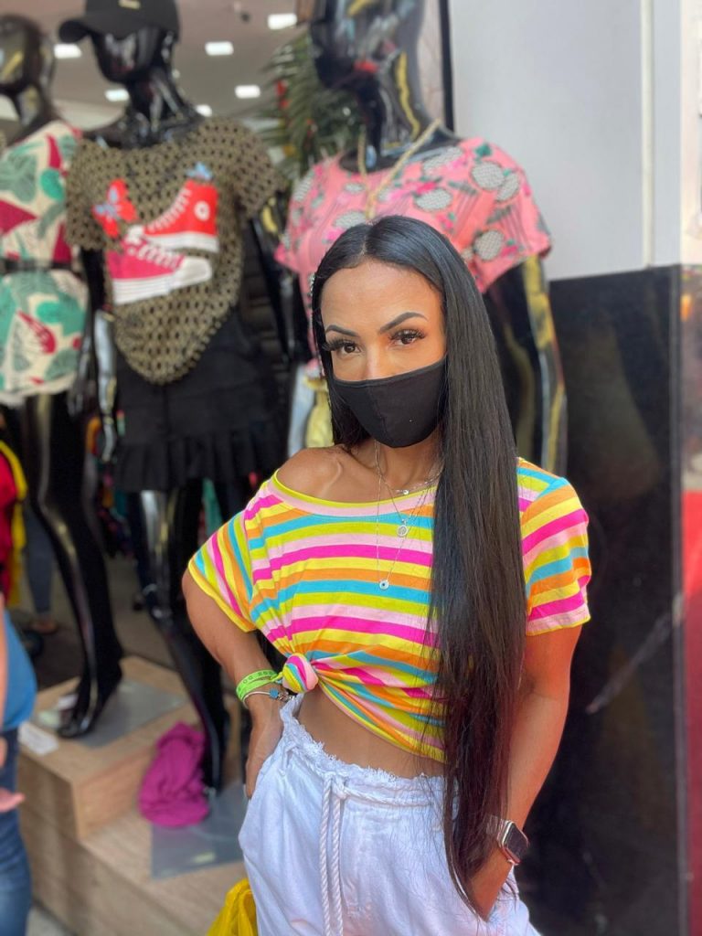 Tyane Benetti Rastros Femininos