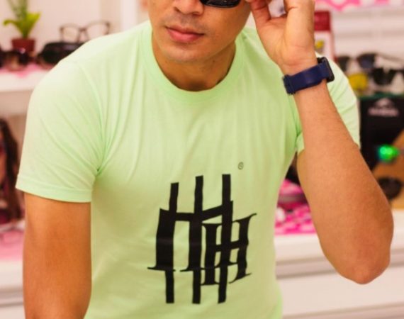 Modelo Alexandre Amaro