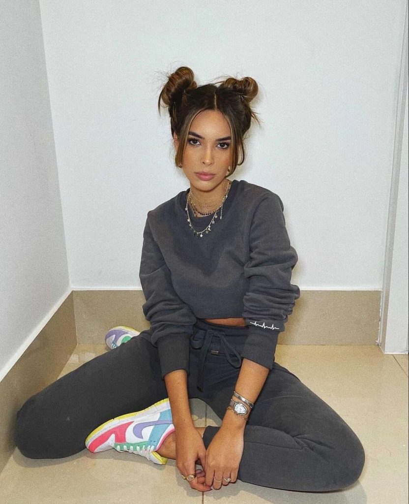 Sneaker