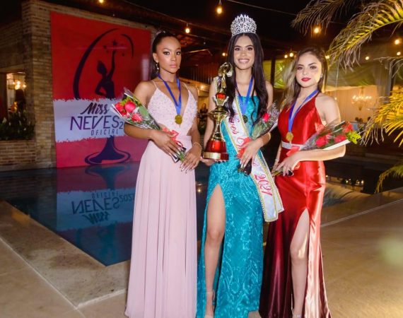 Miss Neves Oficial